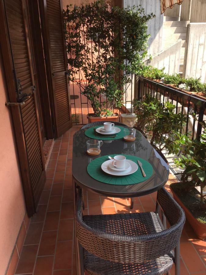Indesenzano Apartment デセンツァーノ・デル・ガルダ エクステリア 写真