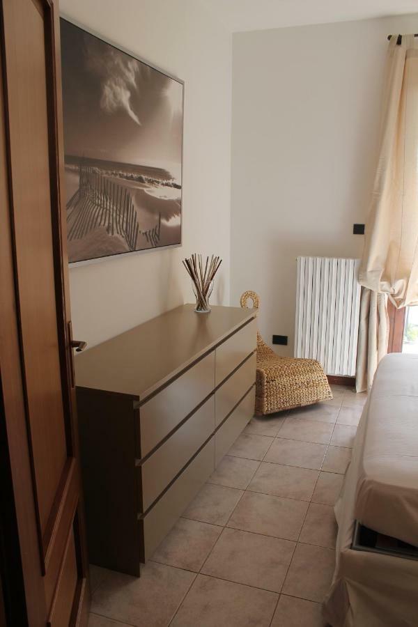 Indesenzano Apartment デセンツァーノ・デル・ガルダ エクステリア 写真